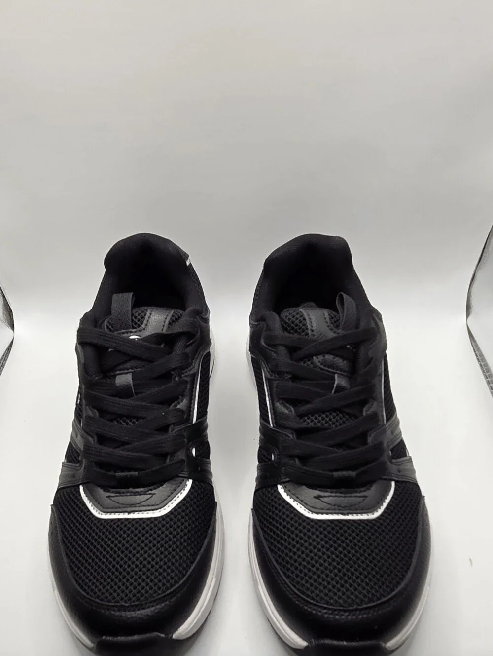 AVIA Avi-Rex Black Athletic Sneakers with White Sole